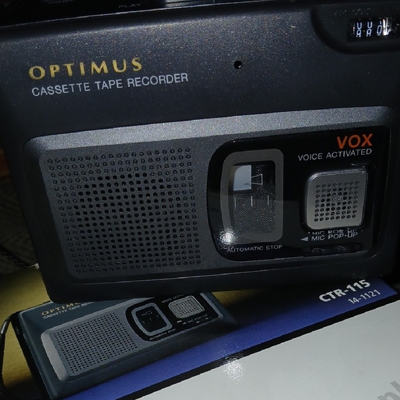 Optimus Black Cassette Tape Recorder Player with Voice Activation - Picture 8 of 9